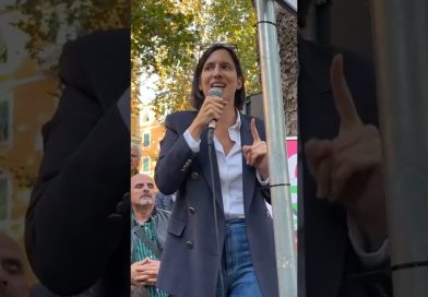 ELLY SCHLEIN IN PIAZZA A GENOVA PER SOSTENERE ANDREA ORLANDO ALLE REGIONALI