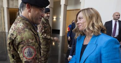 GIORGIA MELONI: “INACCETTABILE PRENDERE DI MIRA UNIFIL”